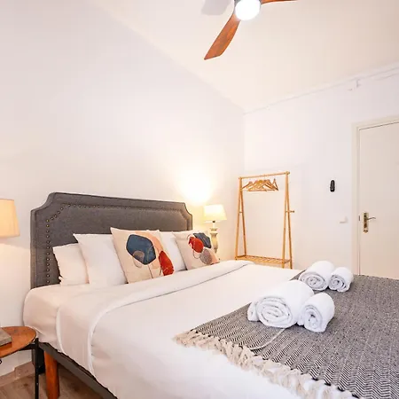 Apartment Rocafort In Eixample Barcelona