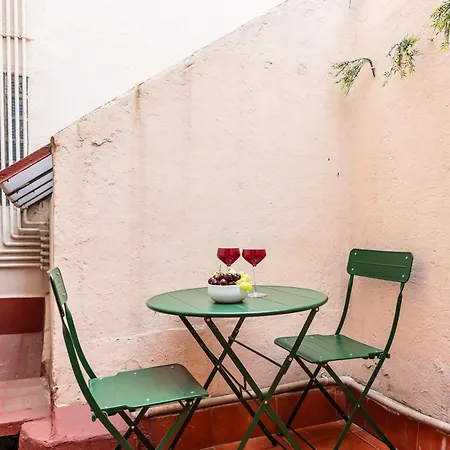 Apartment Rocafort In Eixample