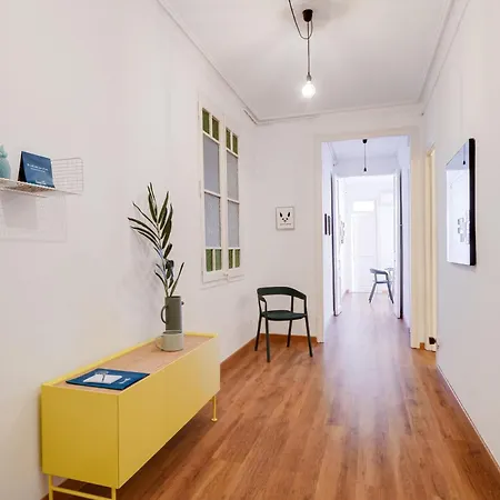 Rocafort In Eixample Apartment