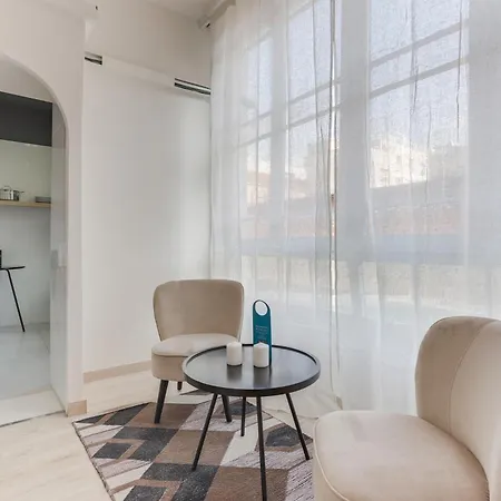 Rocafort In Eixample Apartment